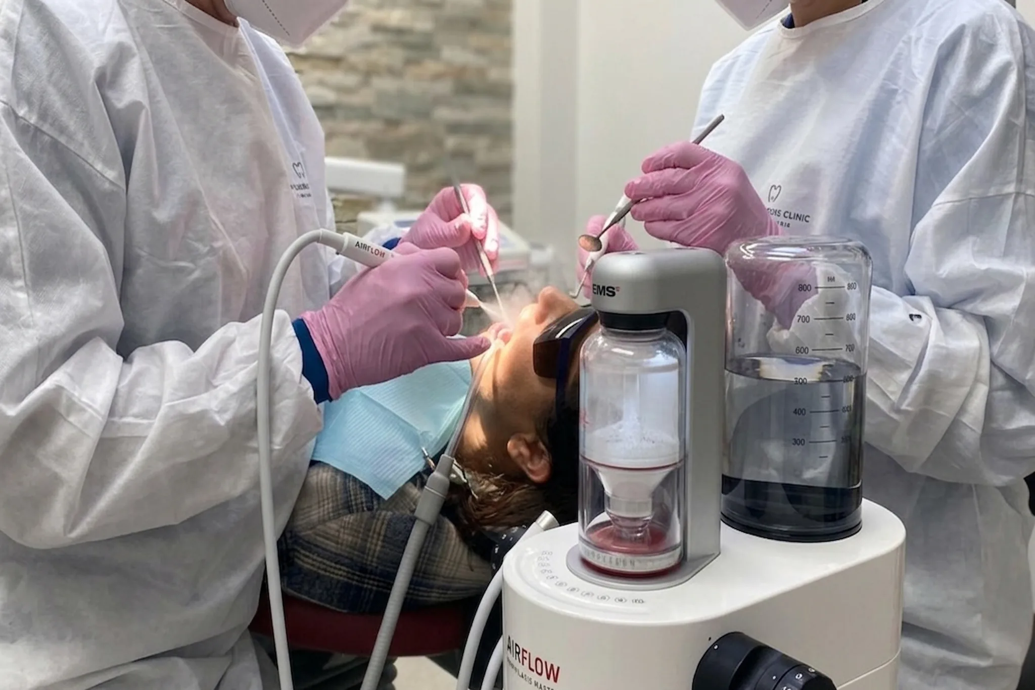 Airflow / Guided Biofilm Therapy